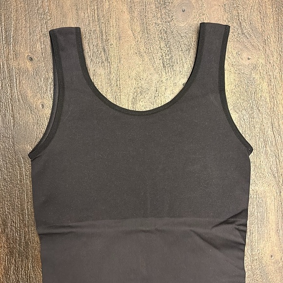 Spanx, Compression Tank Bodysuit, Black, Size Small - Picture 3 of 7